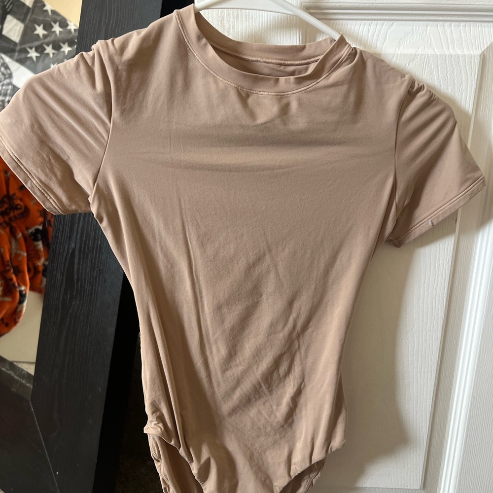 Skims Beige Short Sleeve Bodysuit